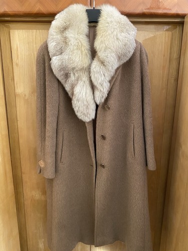 Mantel aus wolle mit - mit, klinge